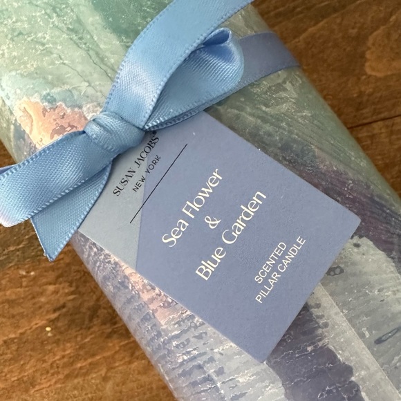 Susan Jacobs NEW Pillar Scented Candle Sea Flower - Picture 3 of 3